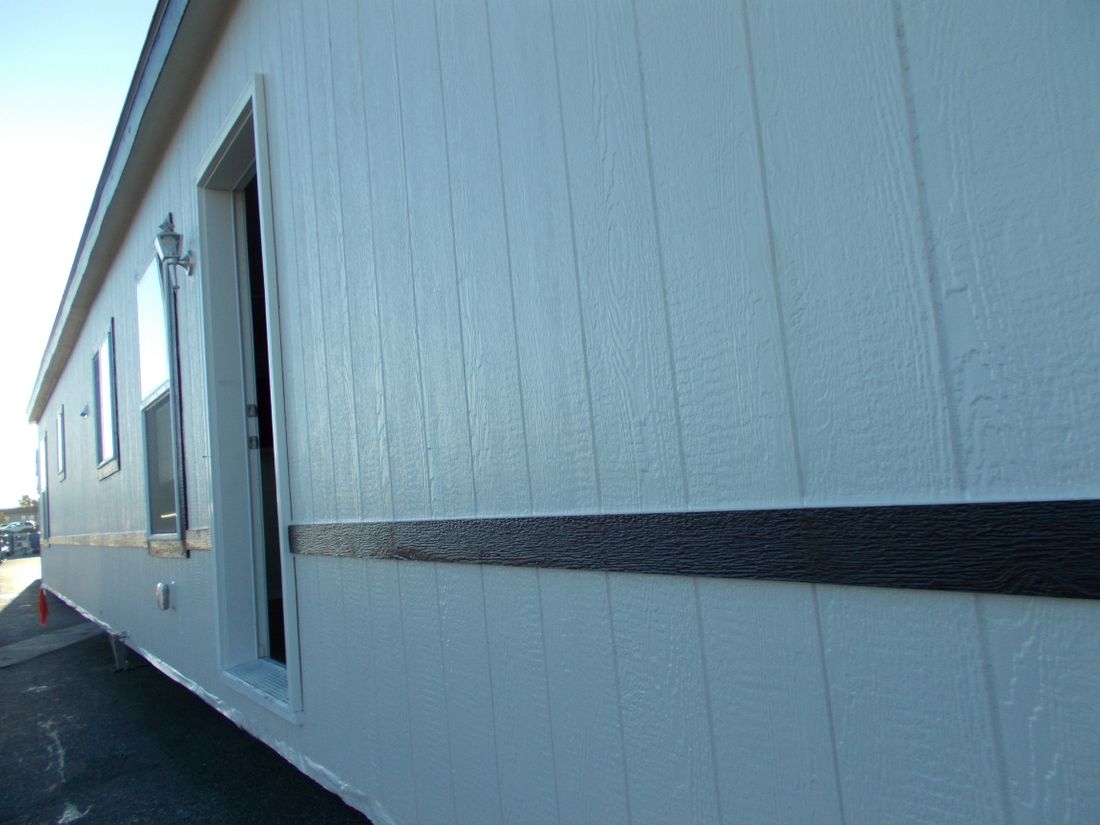 The K1656A Exterior. This Manufactured Mobile Home features 2 bedrooms and 1 bath.